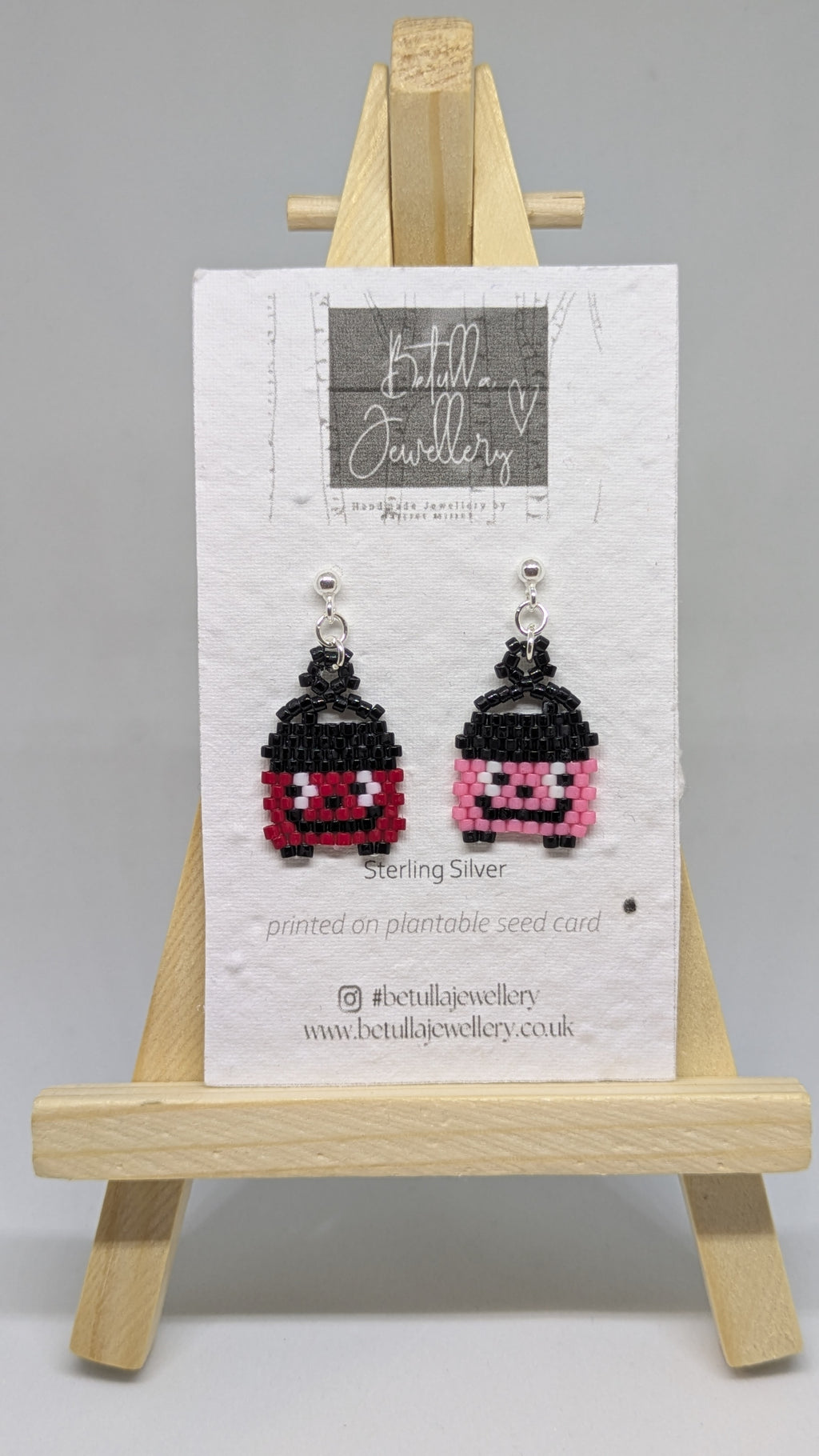 Vacuum cleaner earrings