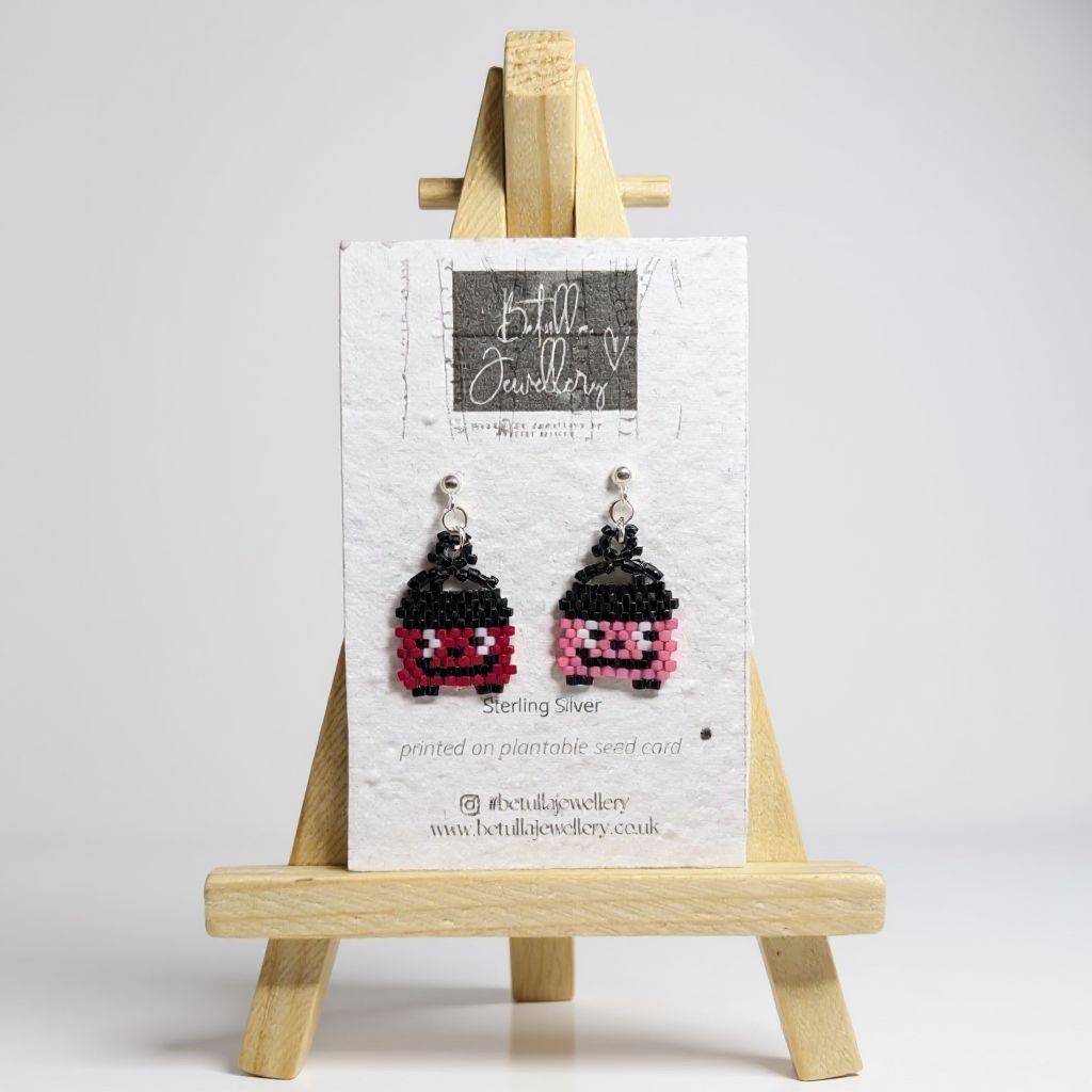 Vacuum cleaner earrings